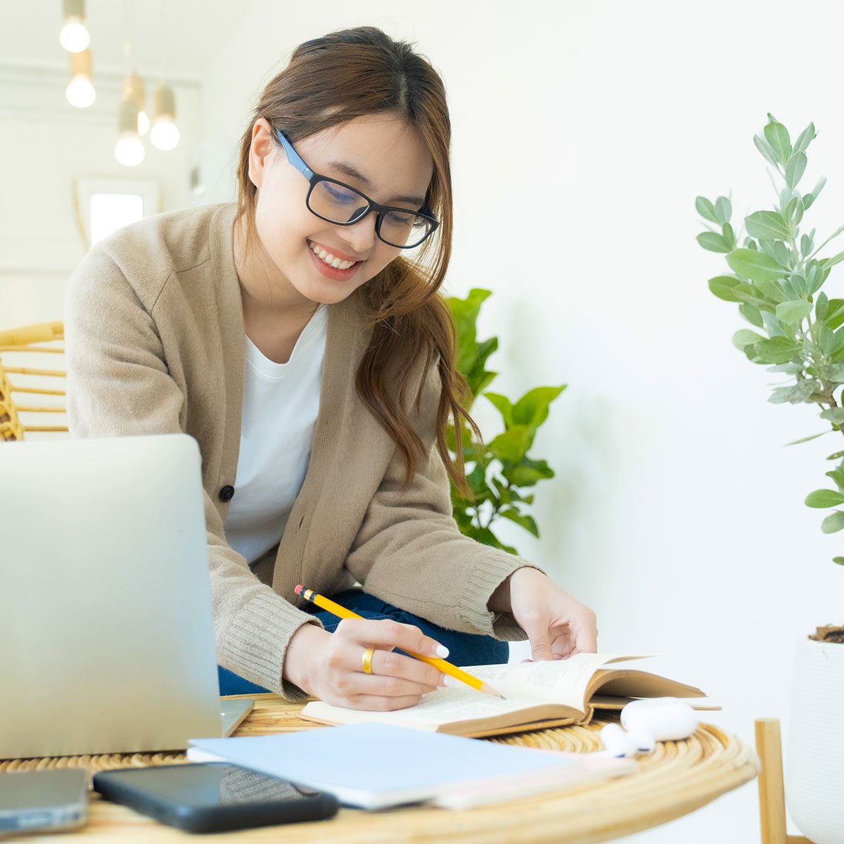 iStock-1367086975_1200X1200_OPTIMIZED