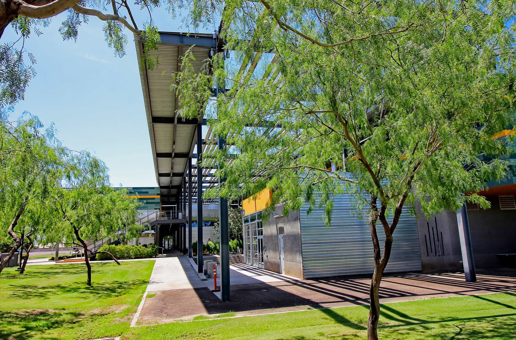 TRADE & TECHNICAL SCHOOLS