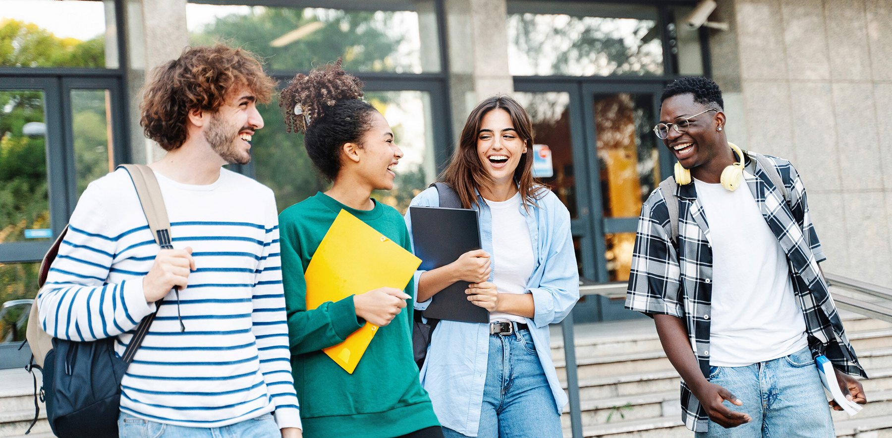 iStock-891625526_2200X1080